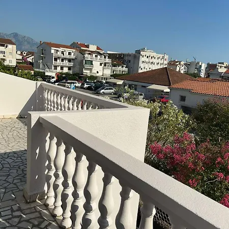 Apartament Alexander *