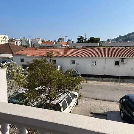 Alexander Apartament