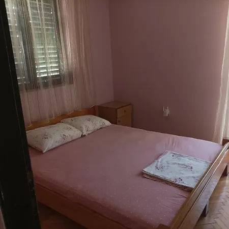Alexander Apartament