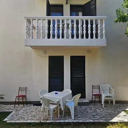 Alexander Apartment Budva